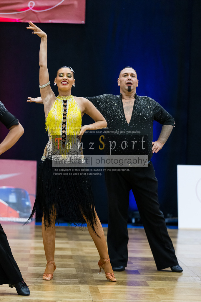 202603145_LL_Lat-Formationen_Nbg_5080 | Tanzsportbilder, Standardtanz, Lateintanz, WDSF, DTV, LTVB, dancecomp, goc, hessen tanzt, blaues band der spree, walzer, tango, wiener walzer, slowfox, quickstepp, samba, rumba, cha-cha-cha, paso doble. jive, hd-kroft photography, turniertanzsport