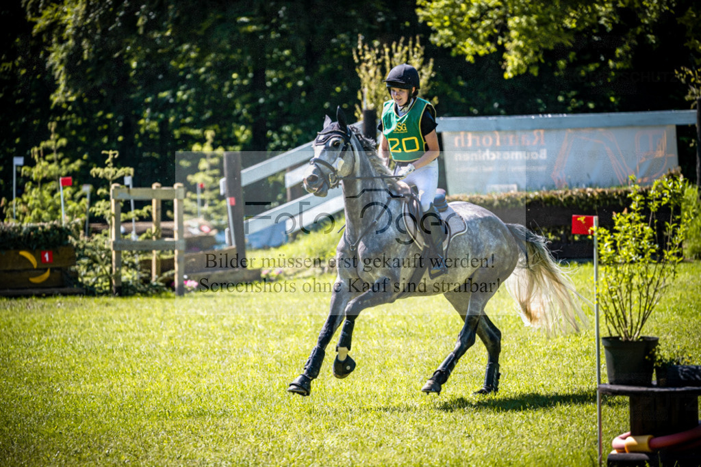 Vielseitigkeitsturnier Melle Oldendorf | Entdecke hochwertige Reitturnierfotos von Foto Oger. Professionell, emotional und authentisch – jetzt Lieblingsmomente im Shop bestellen.Deutschlandweite Turnierfotografie. - Realisiert mit Pictrs.com