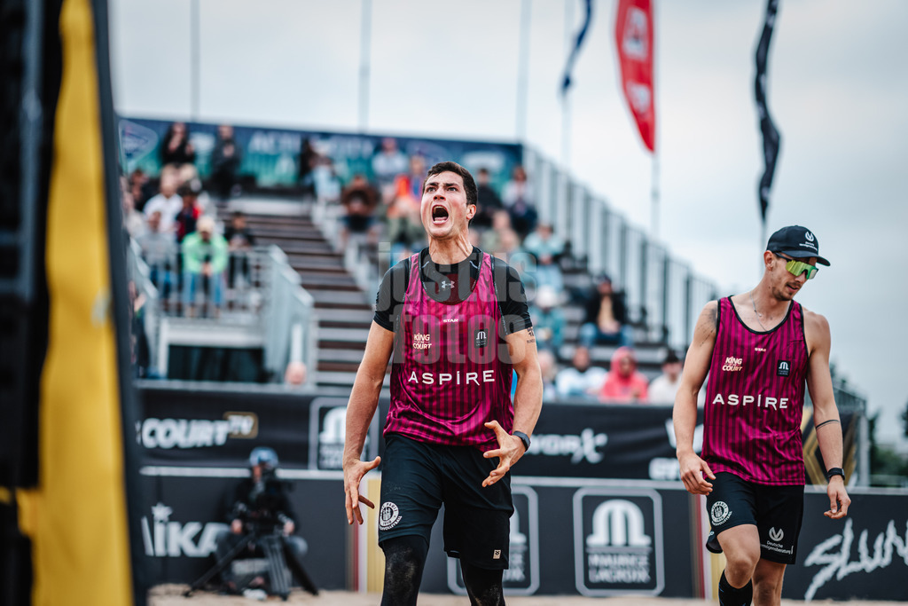 Beachvolleyball | Männer | Queen and King of the Court | Hamburg | 02.06.2024 | Sven Winter wützend auf den Schiedsrichter