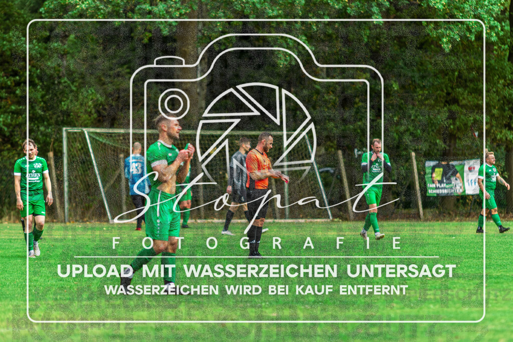 SGWFGFS-1038 | Max Pritzke beim Herren Kreisliga HK Spiel zwischen SG Schulern/Wintermoor und FG Fulde-Stellichte im Stadion Wintermoor, Schneverdingen (Simon Paul Stopat) - Realisiert mit Pictrs.com