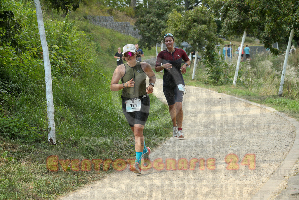 250824_1502_EX1_8373 | Sportfotografie im Rhein-Sieg Kreis, Köln, Bonn, NRW, Rheinland Pfalz, Hessen, etc. Unser Tätigkeitsfeld umfasst den Laufsport vom Volkslauf über den Marathon, Duathlon, Triathon bis zum Ultralauf wie Kölnpfad Ultra oder Schindertrail.