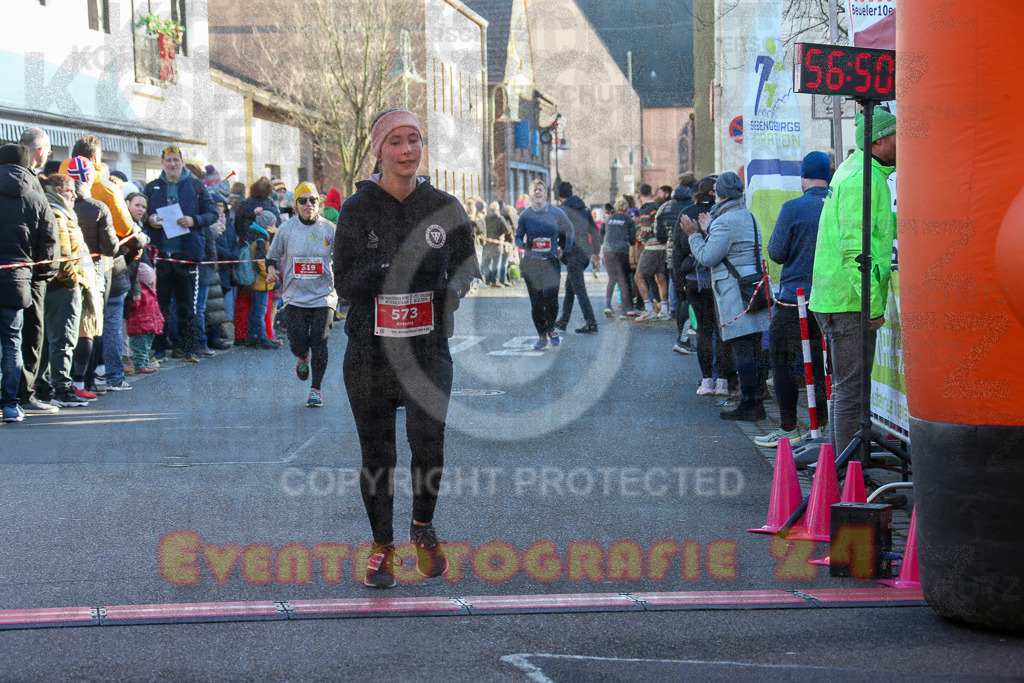 241201_1233_EX1_2625 | Sportfotografie im Rhein-Sieg Kreis, Köln, Bonn, NRW, Rheinland Pfalz, Hessen, etc. Unser Tätigkeitsfeld umfasst den Laufsport vom Volkslauf über den Marathon, Duathlon, Triathon bis zum Ultralauf wie Kölnpfad Ultra oder Schindertrail.