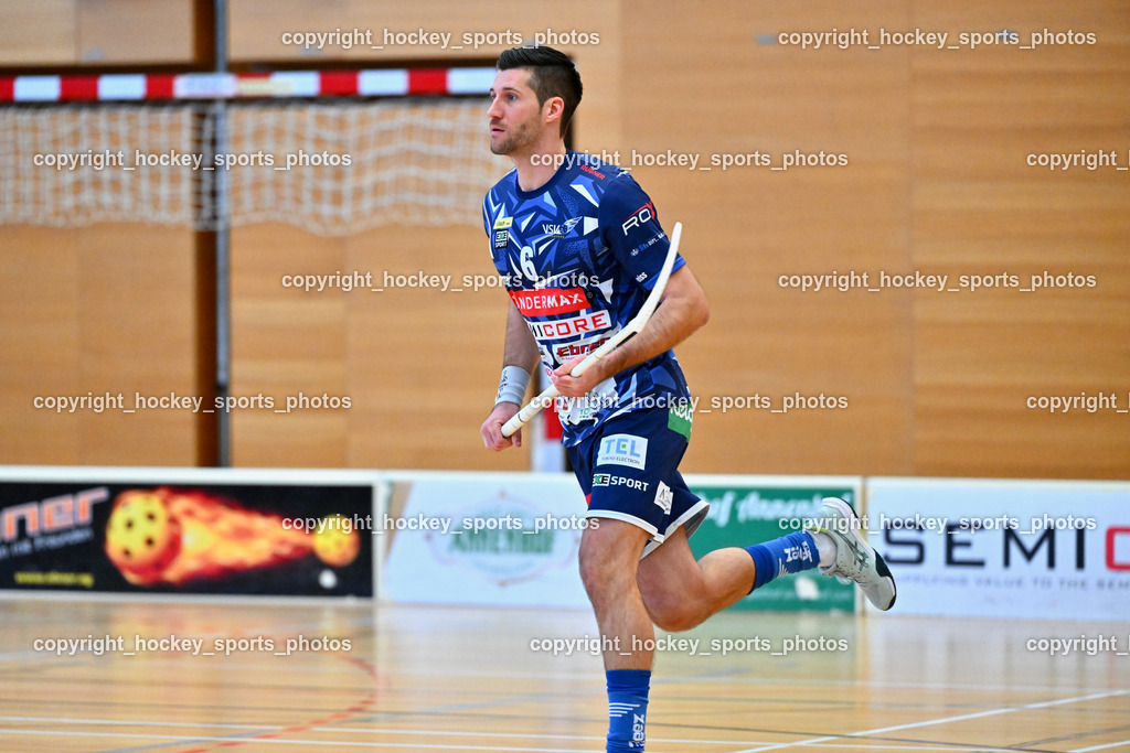 VSV Unihockey  vs. FBK Loka  | #6 Timo Schmid VSV Unihockey, VSV Unihockey  vs. FBK Loka , VSV Unihockey  vs. FBK Loka  am 25.01.2026 in Villach (Ballspielhalle St. Martin), Austria, (Photo by Bernd Stefan)
