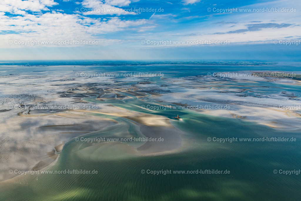Hohe_Weg_Leuchtturm_Wattenmeer_Aussenweser_ELS_2600140918 | BUTJADINGEN 14.09.2018 Wattenmeer der Nordsee- Küste in Butjadingen im Bundesland Niedersachsen, Deutschland. // Wadden Sea of North Sea Coast in Butjadingen in the state Lower Saxony, Germany. Foto: Martin Elsen
