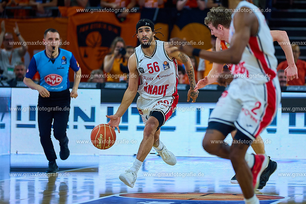 GER, ratiopharm ulm gegen FIT/ONE Würzburg Baskets, Basketball, 5. PlayOff, Halbfinale, EasyCredit Bundesliga, Spielzeit 2024/2025, 12.06.2025 | Jhivvan Jackson (FIT/ONE Baskets Wuerzburg, #56)GER, ratiopharm ulm gegen FIT/ONE Würzburg Baskets, Basketball, 5. PlayOff, Halbfinale, EasyCredit Bundesliga, Spielzeit 2024/2025, 12.06.2025Foto: Eibner-Pressefoto/Gerald Oelze-de Stoppany