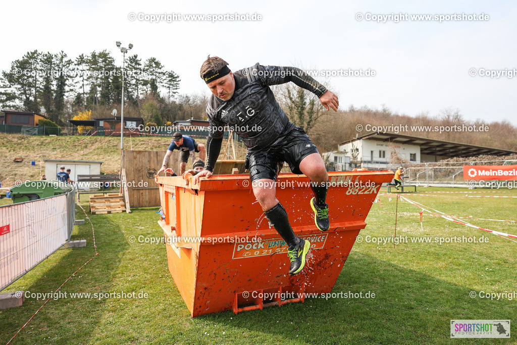LUR_3344 | Celtic Warrior Dirth Run #celticwarriordirtrun #ocr #kidsrace #celtinis #sprint #wallhalla #dirtrun #donnerskirchen#celticwarriordirtruniscoming #celticwarrior #allout #battle #endurance #ultra #celticwarriorultra #yourpictrs #sportshot_your_pictrs