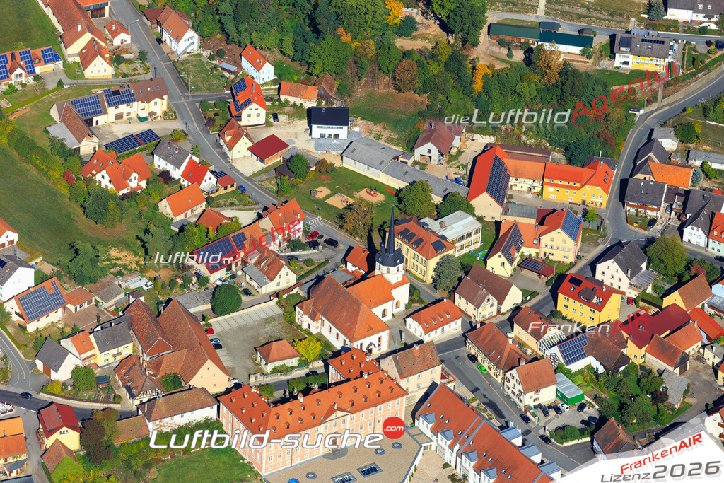 Die Luftaufnahme der Stadt Schlüsselfeld wurde vom UL-Flugzeug heraus erstellt ( keine Drohne )- hohe Auflösung für beste Qualität