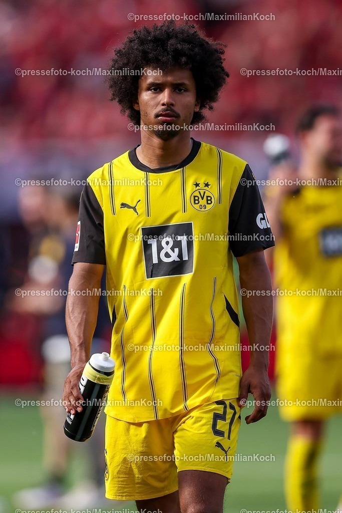 B0411052503549 | 11.05.2025, Fußball, Bayer 04 Leverkusen - Borussia Dortmund, 1. Fußball Bundesliga, 33. Spieltag, BayArena, Saison 2024 2025: Karim Adeyemi (BVB #27) DFB regulations prohibit any use of photographs as image sequences and or quasi-video.
