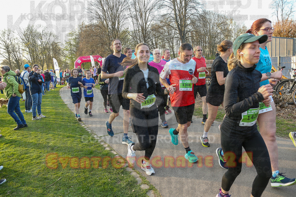 250328_1735_EX1_5562 | Sportfotografie im Rhein-Sieg Kreis, Köln, Bonn, NRW, Rheinland Pfalz, Hessen, etc. Unser Tätigkeitsfeld umfasst den Laufsport vom Volkslauf über den Marathon, Duathlon, Triathon bis zum Ultralauf wie Kölnpfad Ultra oder Schindertrail.