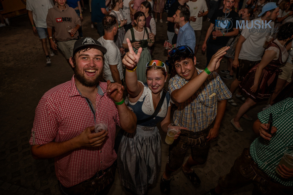 DSC_3689 | "Fussifoto.com – Ihr Ansprechpartner für hochwertige Fotografie! Entdecken Sie kreative Bilder und professionelle Dienstleistungen. Kontaktieren Sie uns für Ihre Projekte!"