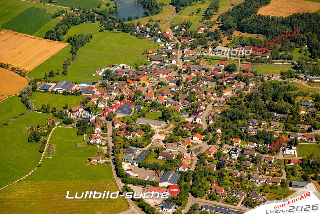 Das Luftbild zeigt : Marktlustenau Kreßberg - Die Luftaufnahme wurde 2024 vom UL-Flugzeug aus erstellt ( keine Drohne ) - Hochauflösende Luftaufnahme - Für grossformatige Ausdrucke geeignet. Die Geschenkidee !Mit Lizenz und Bildrechte bestellbar