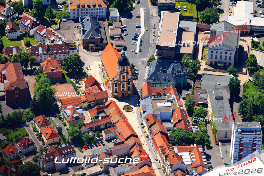 Die Luftaufnahme der Stadt Suhl wurde vom UL-Flugzeug heraus erstellt ( keine Drohne )- hohe Auflösung für beste Qualität