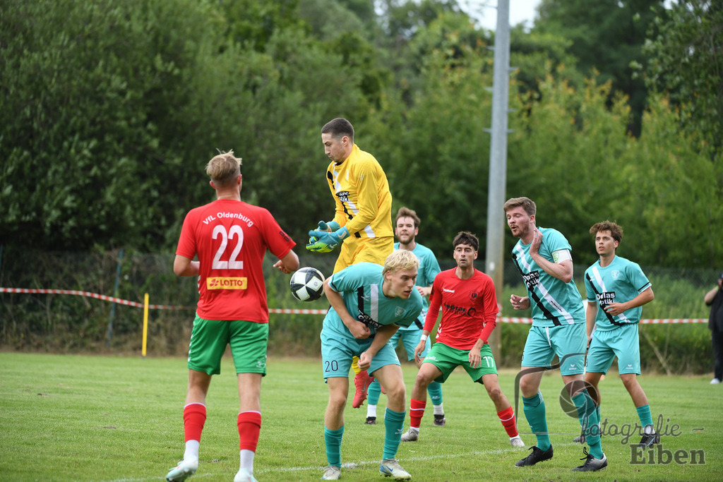 Sport-Duwe Cup | Sport-Duwe Cup Oldenburg; TuS Eversten (mint)-VFL Oldenburg (rot) am 05.07.2025 in Oldenburg (Sportanlage TuS Eversten), Photo: Philip Eiben 2025 - Realisiert mit Pictrs.com