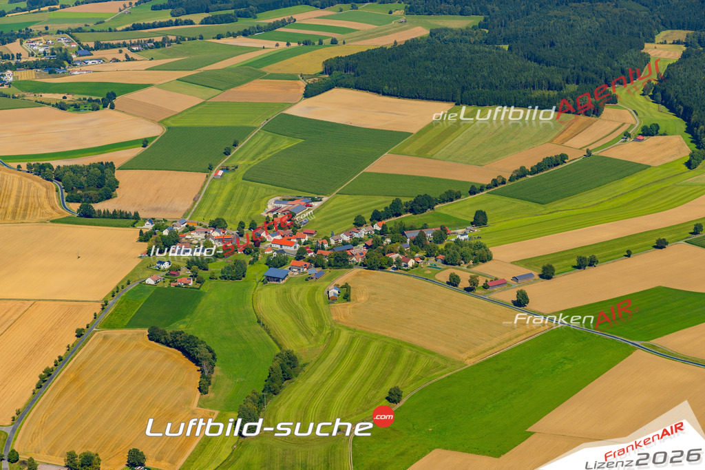 Schöne Luftaufnahme Obertresenfeld Vohenstrauß - Die Luftaufnahme wurde 2025 vom Flugzeug heraus erstellt ( keine Drohne ) - Hochauflösende Luftaufnahme - für professionelle Ausdrucke geeignet. Die Geschenkidee !Mit Lizenz und Bildrechte bestellbar