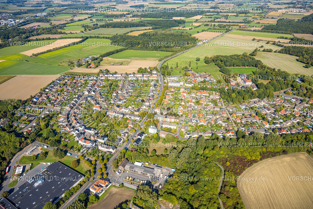 Hamm250901615 | Luftbild, Wohngebiet Ortsansicht Ortsteil Neue Kolonie, Bundesstraße B63, unten Kaufland Hamm-Heessen, Stadtbezirk Heessen, Hamm, Ruhrgebiet, Nordrhein-Westfalen, Deutschland