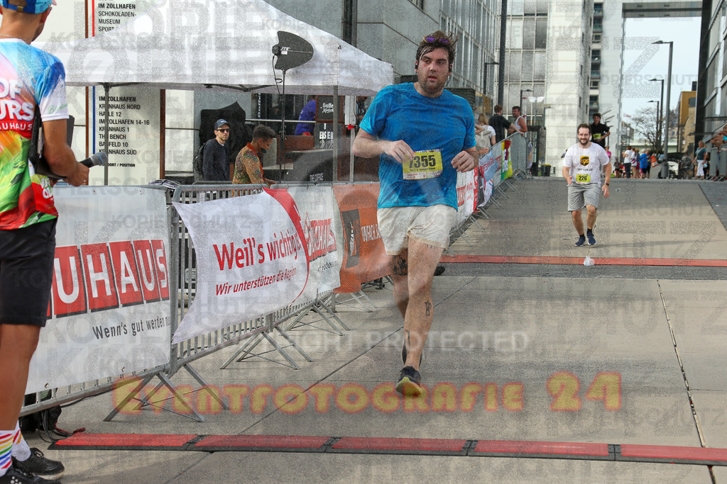 250920_1531_EX1_9798 | Sportfotografie im Rhein-Sieg Kreis, Köln, Bonn, NRW, Rheinland Pfalz, Hessen, etc. Unser Tätigkeitsfeld umfasst den Laufsport vom Volkslauf über den Marathon, Duathlon, Triathon bis zum Ultralauf wie Kölnpfad Ultra oder Schindertrail.