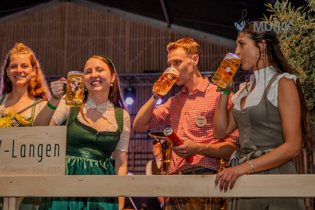 DSC_4938 | "Fussifoto.com – Ihr Ansprechpartner für hochwertige Fotografie! Entdecken Sie kreative Bilder und professionelle Dienstleistungen. Kontaktieren Sie uns für Ihre Projekte!"