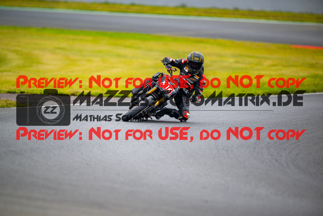 MaZZes_FotoMatrix_240724_6007705_7134 | ROT