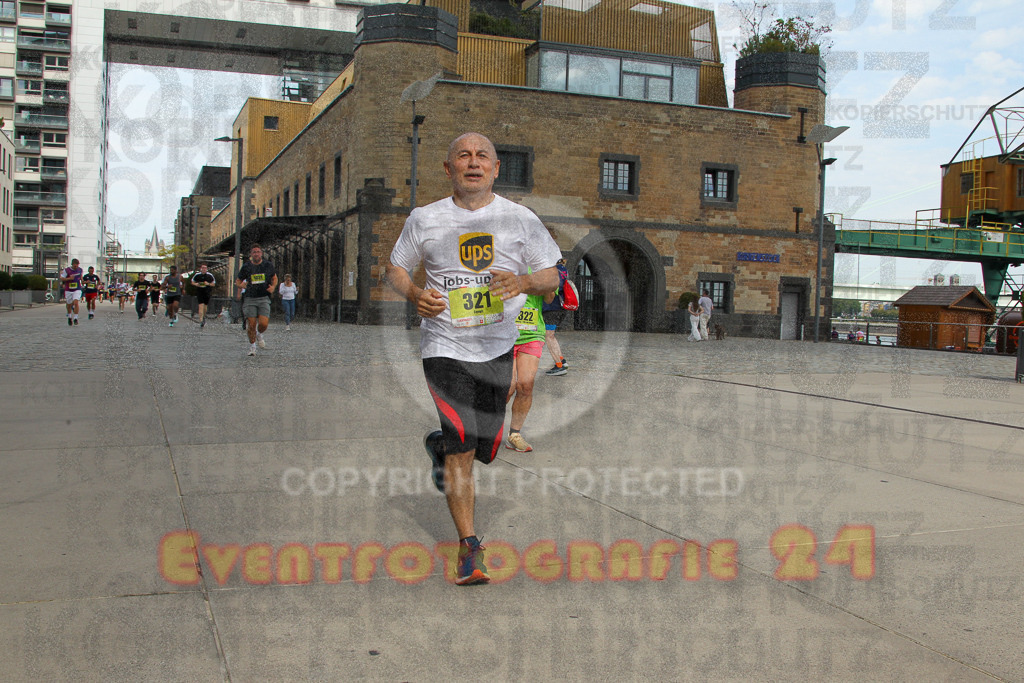 250920_1325_EV4_5474 | Sportfotografie im Rhein-Sieg Kreis, Köln, Bonn, NRW, Rheinland Pfalz, Hessen, etc. Unser Tätigkeitsfeld umfasst den Laufsport vom Volkslauf über den Marathon, Duathlon, Triathon bis zum Ultralauf wie Kölnpfad Ultra oder Schindertrail.