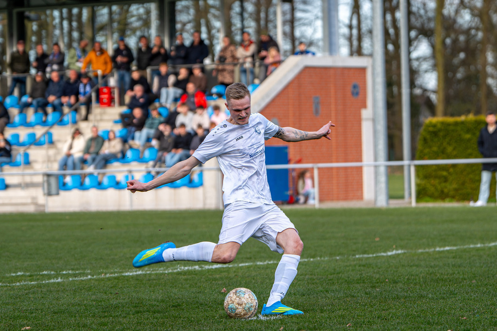 Fußball I Herren I Saison 2025-2026 I Halbfinale Kreispokal VEC I  BW Langförden - TV Dinklage II I 19794 | jns.sportfotos - Realisiert mit Pictrs.com
