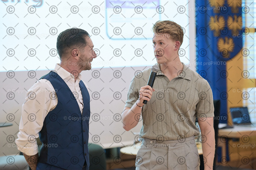 315_202509_EmployerBranding_NZ6_0271 | proPHOTO - Realisiert mit Pictrs.com