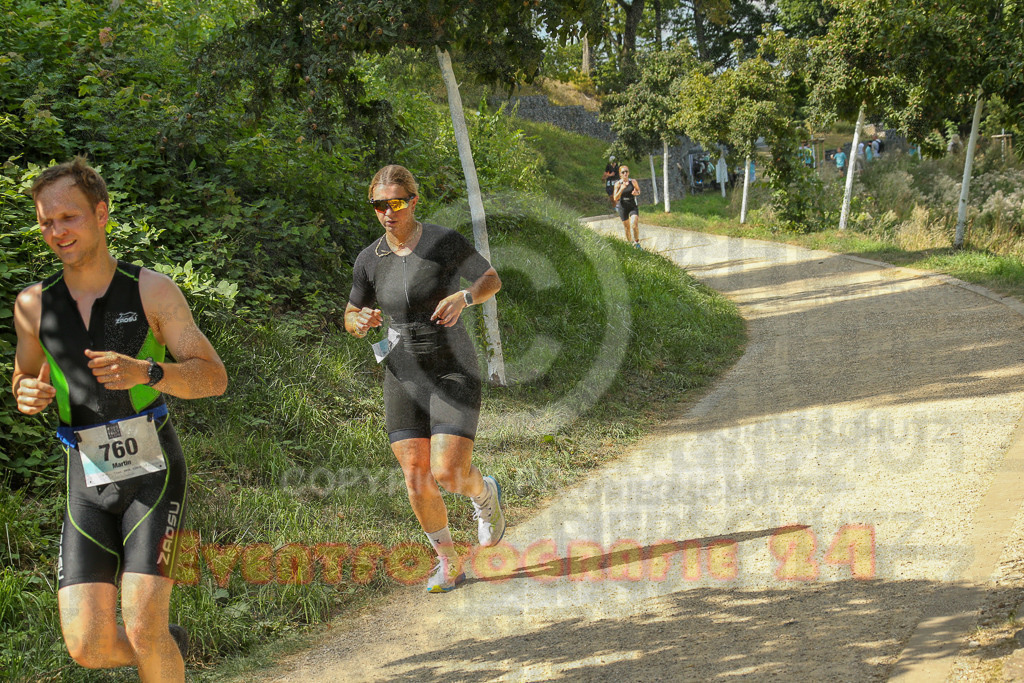 250824_1458_EX1_8196 | Sportfotografie im Rhein-Sieg Kreis, Köln, Bonn, NRW, Rheinland Pfalz, Hessen, etc. Unser Tätigkeitsfeld umfasst den Laufsport vom Volkslauf über den Marathon, Duathlon, Triathon bis zum Ultralauf wie Kölnpfad Ultra oder Schindertrail.