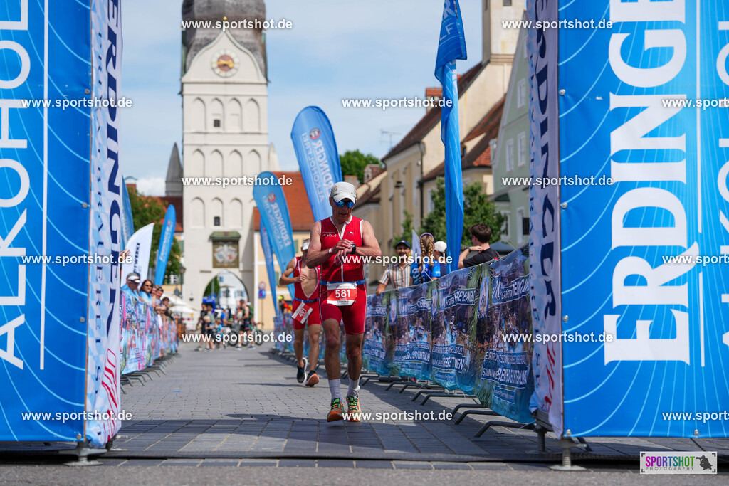 DSC05379 | Stadttriathlon Erding 2025. #yourpictrs #sportshot_your_pictrs @Sportshotphotography #stadttriathlonerding Copyright: www.sportshot.de