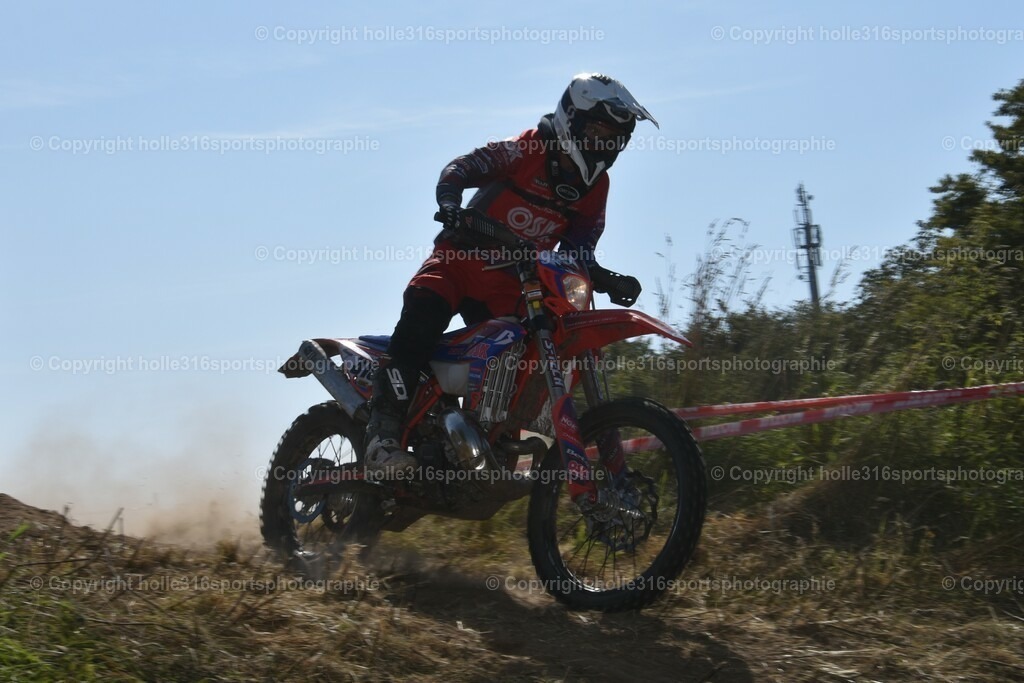 DSC_0272 | Sportfotografie , Motorsport, Motoross, Reitsport, Mointainbike, Enduro,
Landschaft , Outdoor, Eventfotografie, Landschaft, Bilder online bestellen - Realisiert mit Pictrs.com