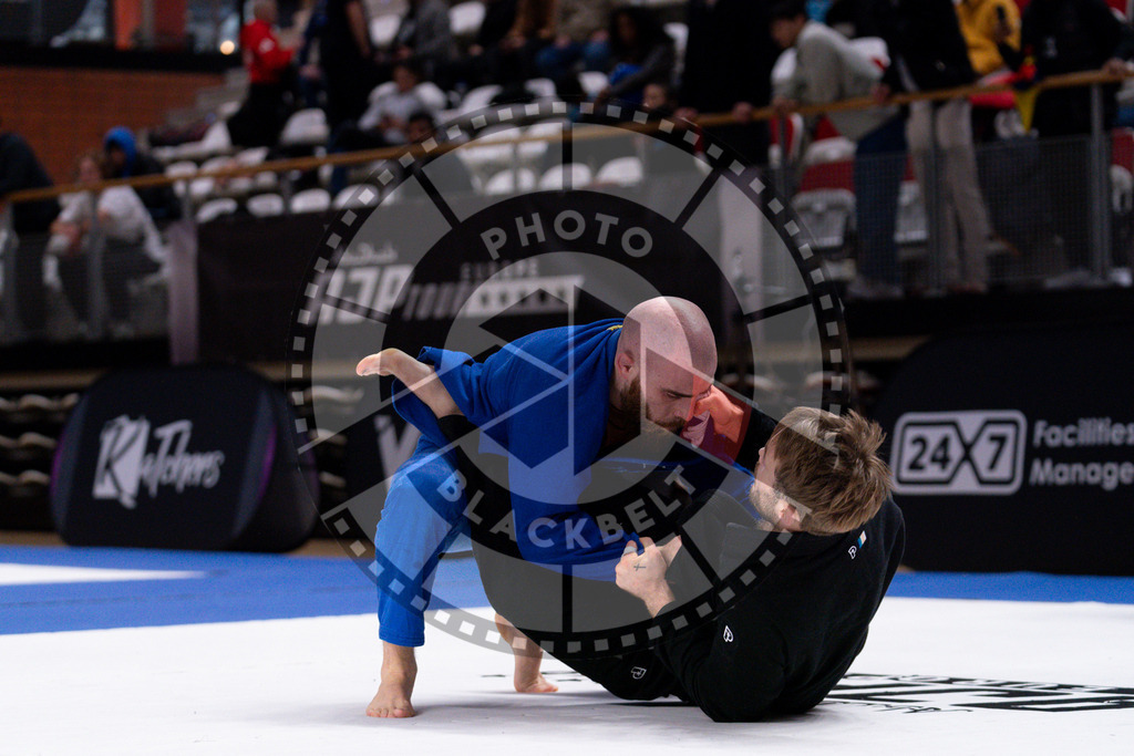 20241013PBB4381 | Athletes compete during the AJP Tour Europe Continental Jiu-Jitsu Amateurs & Masters Championship on October 13, 2024 in Almere near Amsterdam, Netherlands. © Chiara Dazi / photoblackbelt