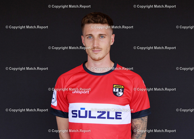 ULMER | Fussball Regionalliga Sued 2023/ 2024  Familientag bei der TSG Balingen 23.07.2023 in Balingen,Fotoshooting, Media Day;Nyamekye Awortwie-GrantFOTO: ULMER Pressebildagentur / Moritz LissxxNOxMODELxRELEASExx