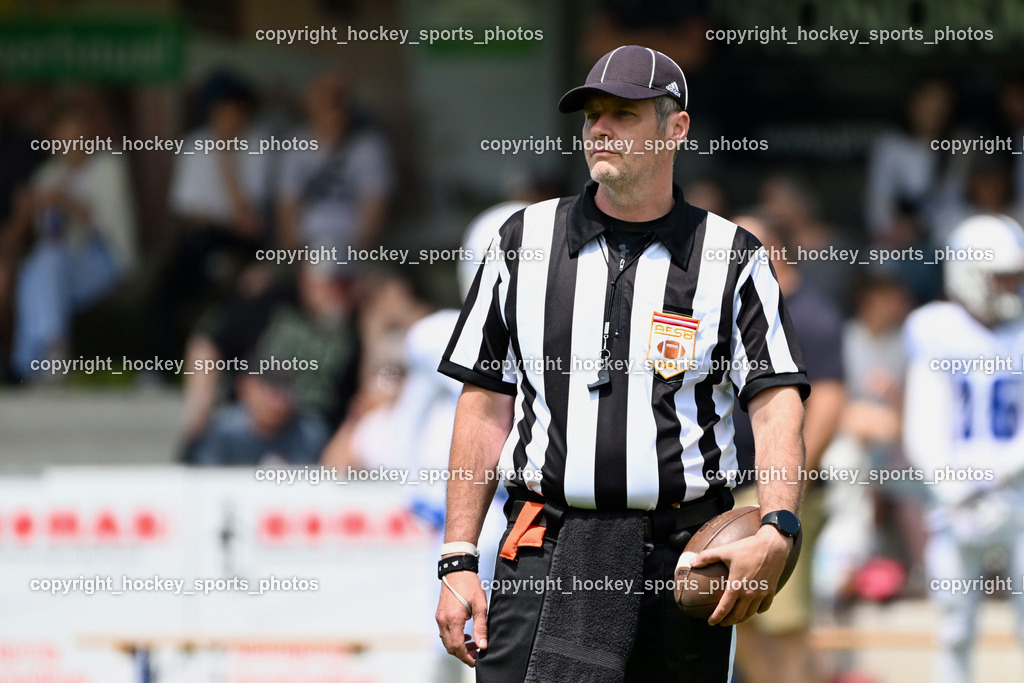 Carinthian Lions vs. Cineplexx Blue Devils | Referee, Carinthian Lions vs. Cineplexx Blue Devils, Carinthian Lions vs. Cineplexx Blue Devils am 09.06.2025 in Klagenfurt (ASV Sportplatz), Austria, (Photo by Bernd Stefan)