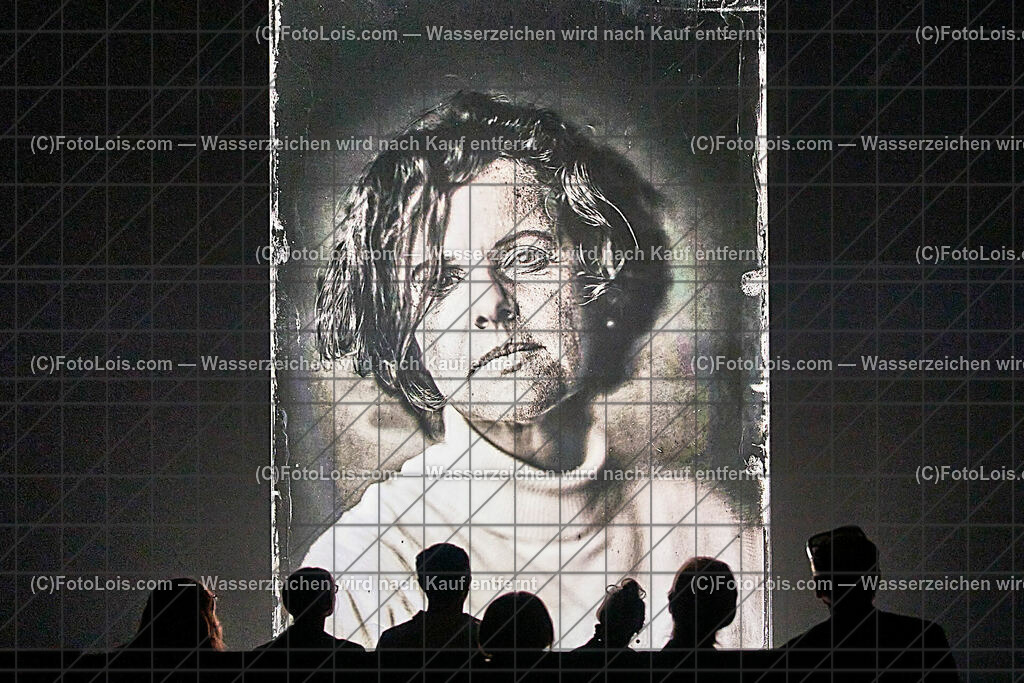 ALP8635_Linz_ARS-Elektr_MH_Nassplattenfotografie_Newman Rita | (C)FotoLois.com, Alois Spandl, Linz an der Donau - ARS Elektronica Center, Multimediashow über Nassplattenfotografie von Markus Hofstätter, Fr 13. Oktober 2023.