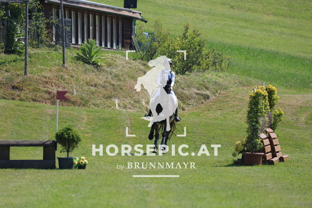 0P6A7847 | Willkommen bei Brunnmayr - Design & Fotografie – Ihrem Spezialisten für Reitturniere und Pferdeveranstaltungen in Oberösterreich, Salzburg und Bayern! Seit über 17 Jahren sind wir leidenschaftlich dabei.