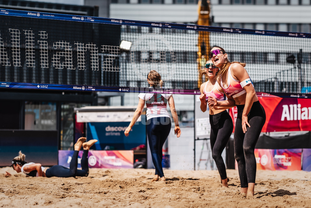 Beachvolleyball | Frauen | Allianz German Beach Tour 2025 | Tourstop Hamburg | 29.05.2025 | v.l. Clara Dressen und Mila Jancar jubeln