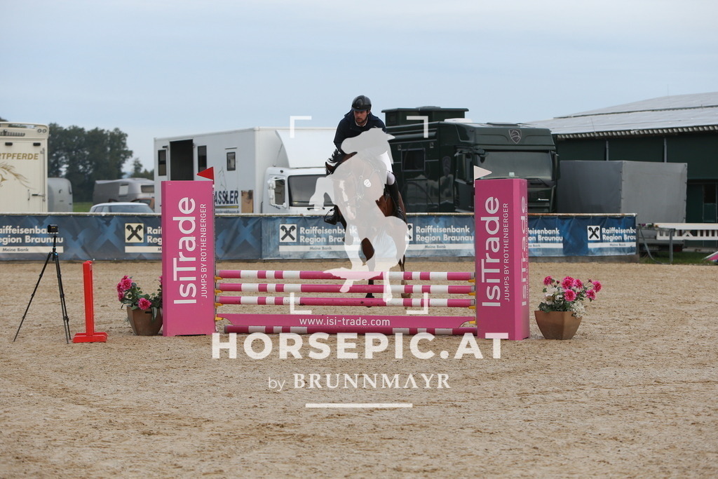 DL2Q4924 | Willkommen bei Brunnmayr - Design & Fotografie – Ihrem Spezialisten für Reitturniere und Pferdeveranstaltungen in Oberösterreich, Salzburg und Bayern! Seit über 17 Jahren sind wir leidenschaftlich dabei.