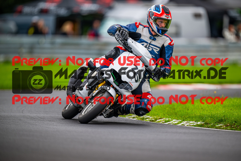 MaZZes_FotoMatrix_230827_1744 | K2