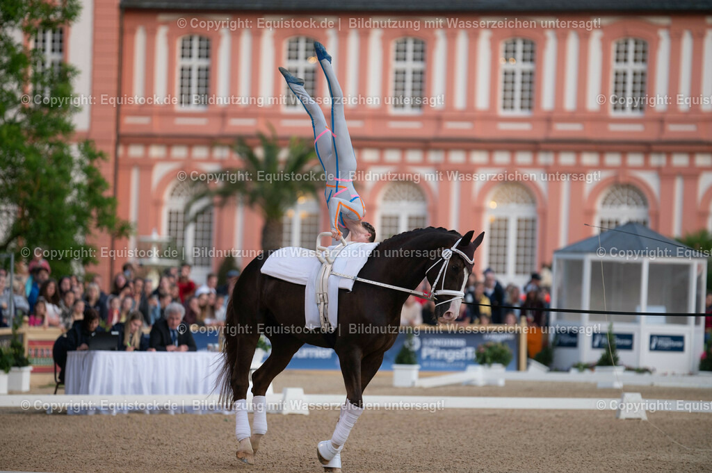 20230527_Voltigieren_NASPA_Flutlicht_0049 | equistock