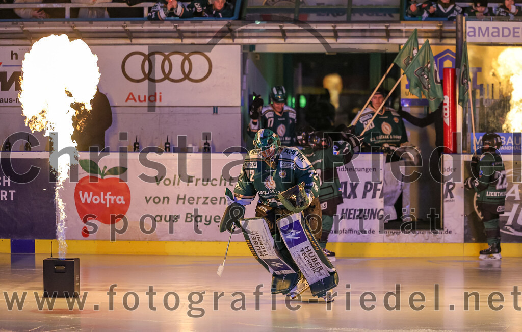 2026-01-23_001_TSV_Erding_gegen_SC_Riessersee | Erding, Deutschland, 23.01.2026:Eishockey, Oberliga Süd 2025 / 2026, 40. Spieltag, TSV Erding gegen SC Riessersee, Endergebnis: 6:5 n.V.Torwart David Zabolotny (Erding Gladiators, #72)Foto: Christian Riedel / fotografie-riedel.net