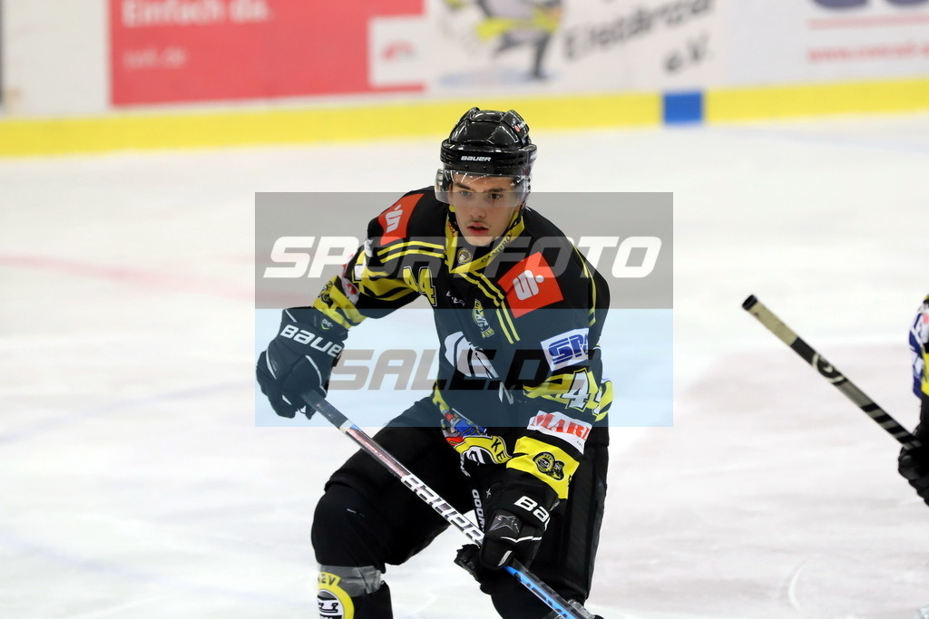 Robin Veber - KEV | Robin Veber - KEV - Realisiert mit Pictrs.com