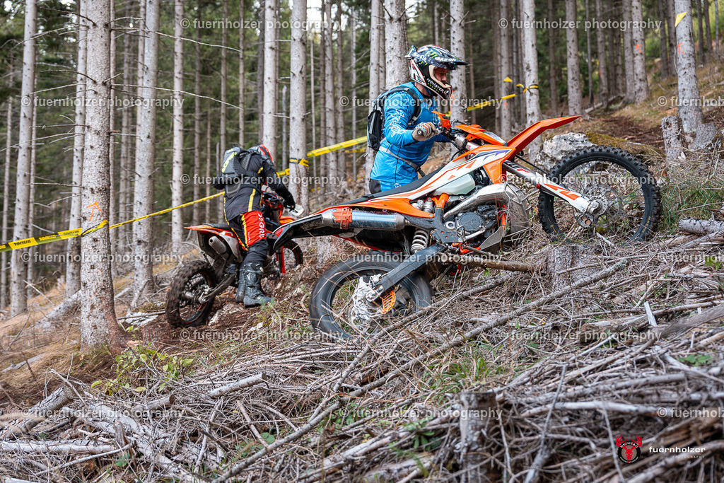 fuernholzer_251026-C1-271 | Fotografische Impressionen von der Red Stag Enduro Extreme by fuernholzer-photography.com. Endurosport in Österreich fotografisch festgehalten von fuernholzer. Auftragsfotografie für Private, Gewerbefotos und Industriefotografie. Eventfotografie, Sportfotografie und Motorsportfotografie. Anbieter von Fotoworkshops, Fototraining, fotografischen Vorträgen und Fotoseminaren.
