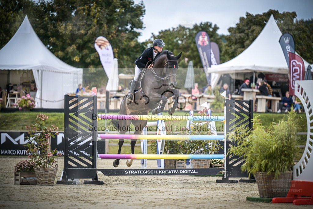 DOS_0612 | Entdecke hochwertige Reitturnierfotos von Foto Oger. Professionell, emotional und authentisch – jetzt Lieblingsmomente im Shop bestellen. - Realisiert mit Pictrs.com