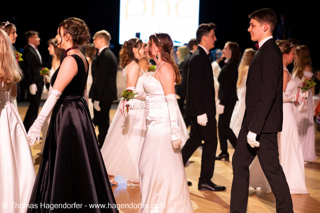 0076_204931-ball-der-technik-2267 | Foto Buchgraber