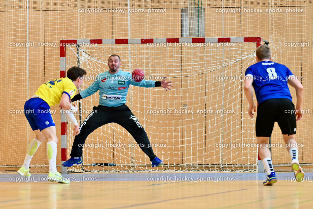 SC Ferlach vs. UHC Hollabrunn | #12 PAVLOV Hari UHC Hollabrunn, #1 DOBAJ Gasper SC Ferlach, #8 KNAPP Simon SC Ferlach, SC Ferlach vs. UHC Hollabrunn, SC Ferlach vs. UHC Hollabrunn am 20.09.2025 in Ferlach (Ballspielhalle Ferlach), Austria, (Photo by Bernd Stefan)