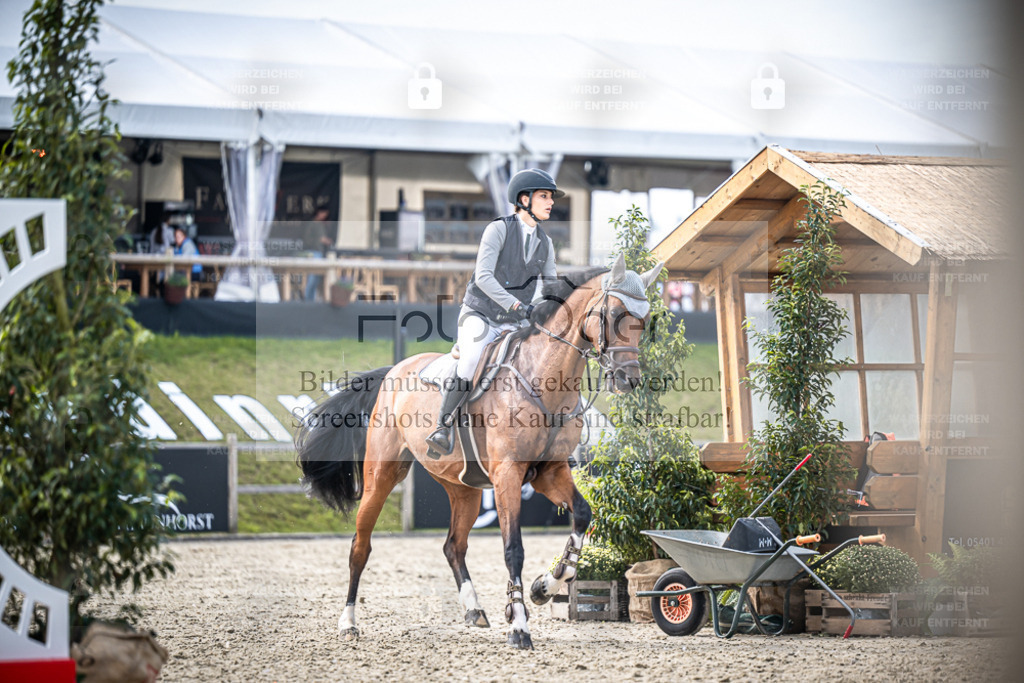 DOS_7498 | Entdecke hochwertige Reitturnierfotos von Foto Oger. Professionell, emotional und authentisch – jetzt Lieblingsmomente im Shop bestellen. - Realisiert mit Pictrs.com