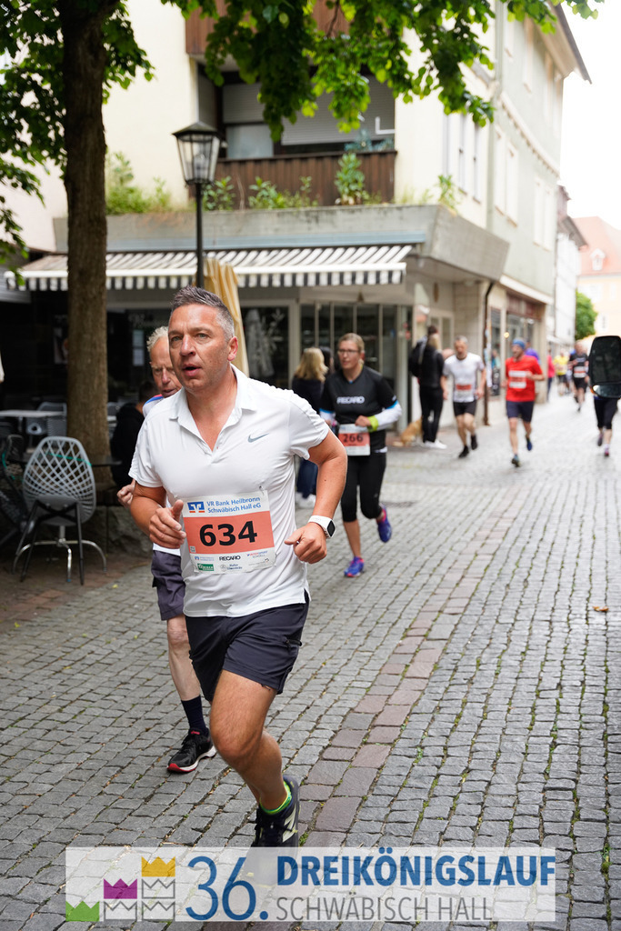 VR Bank Hauptlauf 10km | 3königslauf 2022 VR Bank Hauptlauf - Realisiert mit Pictrs.com