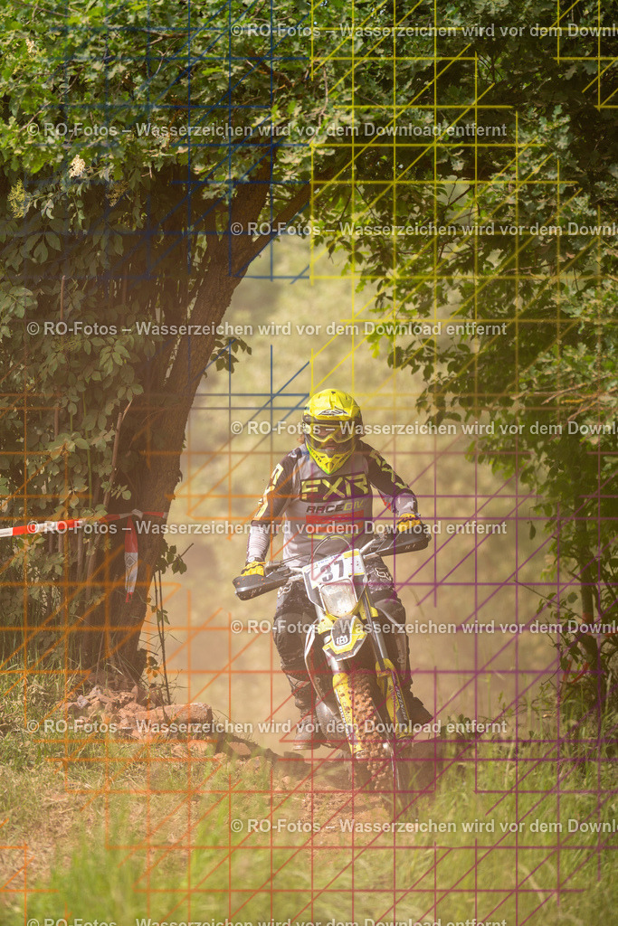 Wolfshausen 3 Lauf -288 | Sportfotografie von RO-Fotos: Motorsport, Motocross, Enduro, Laufveranstaltungen und Triathlon. Professionelle Fotos von Sportlern und Events. - Realisiert mit Pictrs.com