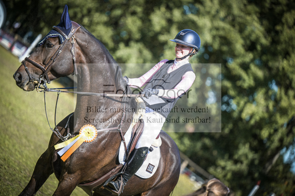 DOS_0030 | Entdecke hochwertige Reitturnierfotos von Foto Oger. Professionell, emotional und authentisch – jetzt Lieblingsmomente im Shop bestellen.Deutschlandweite Turnierfotografie. - Realisiert mit Pictrs.com