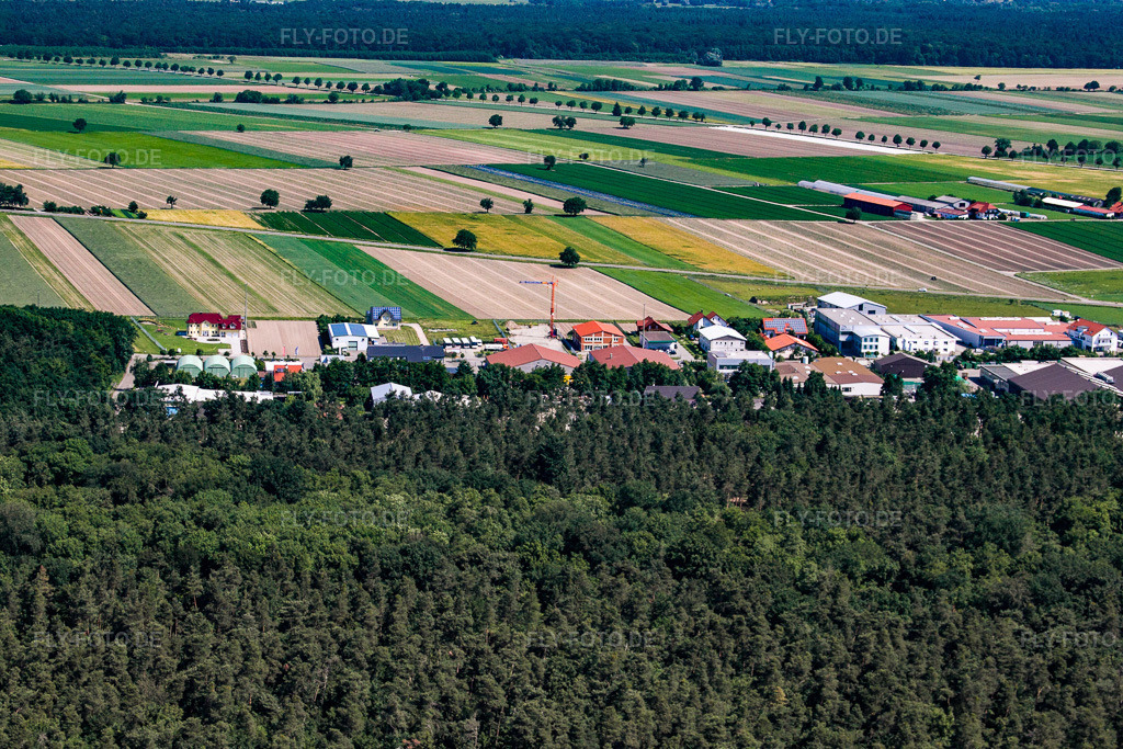 Luftbild: Gewerbegebiet Im Gereut von Süden in Hatzenbühl im Bundesland Rheinland-Pfalz in Deutschland. Foto: IMG_18418.jpg vom 30.05.2009 durch Werner Riehm/FLY-FOTO.de