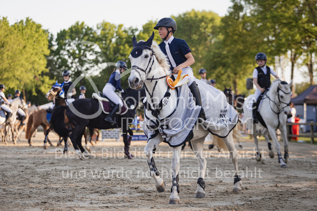 250501_MünsterHandorf_PonyTrophy-384 | Deine schönsten Turniermomente als professionelle Fotos! Entdecke hochwertige Pferdesport-Fotografie im Online-Shop. Jetzt Fotos finden & bestellen!