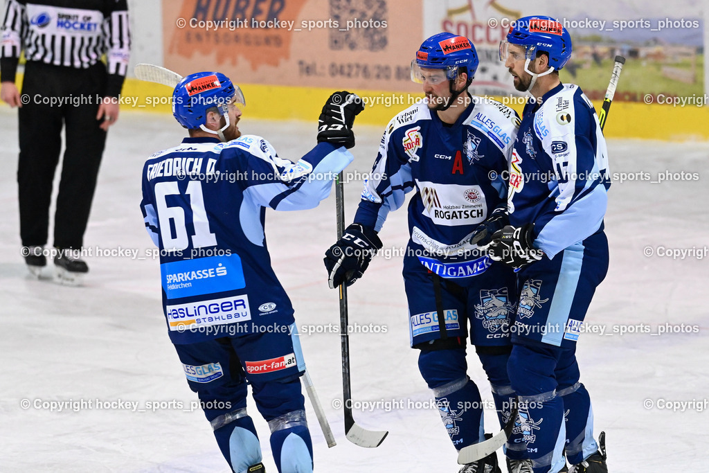 ESC Steindorf vs. EC Hornets Spittal 20.2.2024 | Jubel ESC Steindorf, #61 Friedrich Daniel ESC Steindorf, #28 Bacher Stefan ESC Steindorf, #43 Oraze Martin ESC Steindorf, ESC Steindorf vs. EC Hornets Spittal 20.2.2024, ESC Steindorf vs. EC Hornets Spittal 20.2.2024 am 20.02.2024 in Steindorf (Ossiachersee Halle), Austria, (Photo by Bernd Stefan)